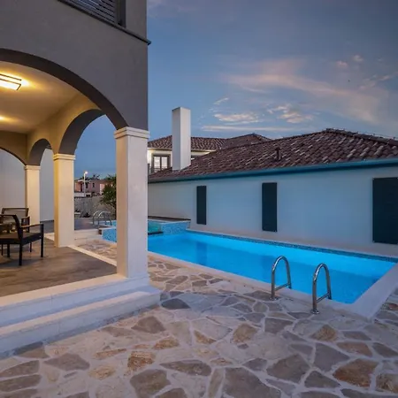 Villa Dalmatinac & Dalmatinka